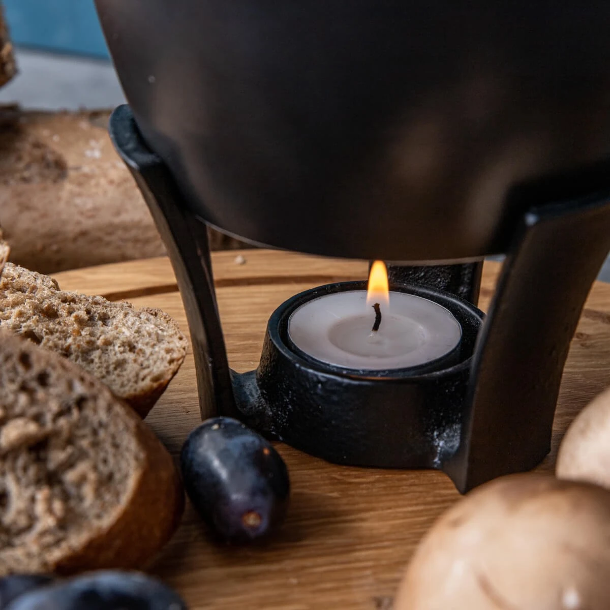 Boska Fondueset Party Mini - Gietijzeren Fonduepan - Voor Kaasfondue & Saus - Zwart - 300 Ml 3 Boska Fondueset Party Mini - Gietijzeren Fonduepan - Voor Kaasfondue & Saus - Zwart - 300 Ml - Afbeelding 3