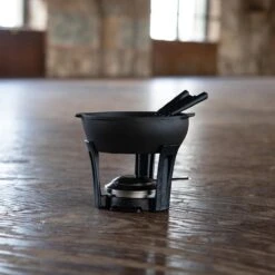 Boska Kaasfondueset Party Pro - Gietijzeren Fonduepan - Geschikt Voor Elk Fornuis - Zwart - 900 Ml -Aanbiedingen Frothwerk Winkel 1200x1200 618