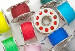 3BMT Naaimachine 12 Spoeltjes - Met Garen - Diverse Kleuren - Universeel -Aanbiedingen Frothwerk Winkel 1200x806 9