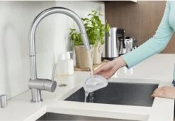 Black & Decker BLACK+DECKER DVA325JP07-QW - Kruimeldief - 10.8V - 500ml Opvangbank -Aanbiedingen Frothwerk Winkel 1200x828 1