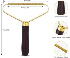 Merkloos Pluizenverwijderaar Deluxe - Goud - Kledingontpluizer - Ontpluizer -Draagbare Lint Remover - Verwijdert Pluisjes - Voor Tapijt - Wollen Kleding - Makkelijk Mee Te Nemen -Aanbiedingen Frothwerk Winkel 1200x984 5