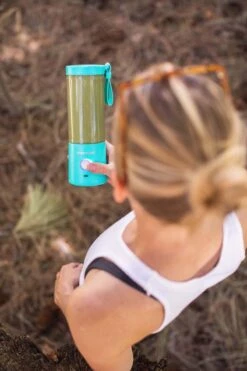 Blendjet 2 - Portable Blender - Blender To Go - Draadloze Blender - Draagbare Blender - Smoothie Maker - USB-C Oplaadbaar - 475 ML - Mint -Aanbiedingen Frothwerk Winkel 800x1200 2